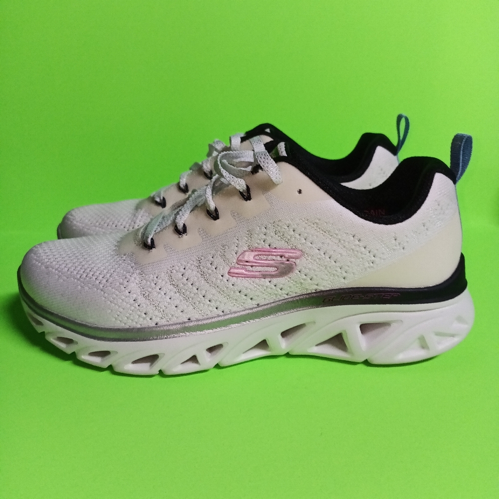 Skechers Womens Glide Step 149554 White Running Shoes Sneakers 7.5